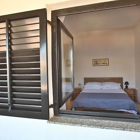 Apartman Branko Pag Town Esterno foto