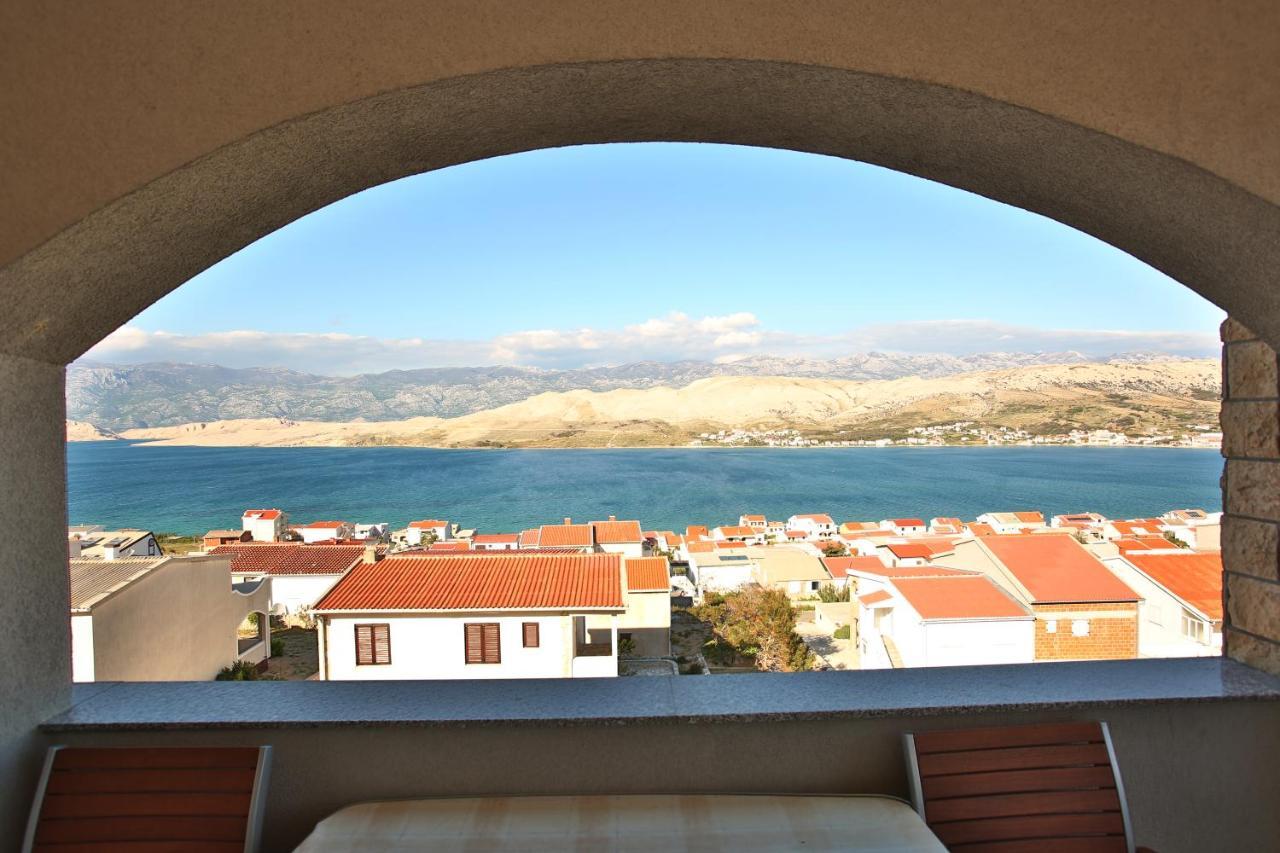 Apartman Branko Pag Town Esterno foto